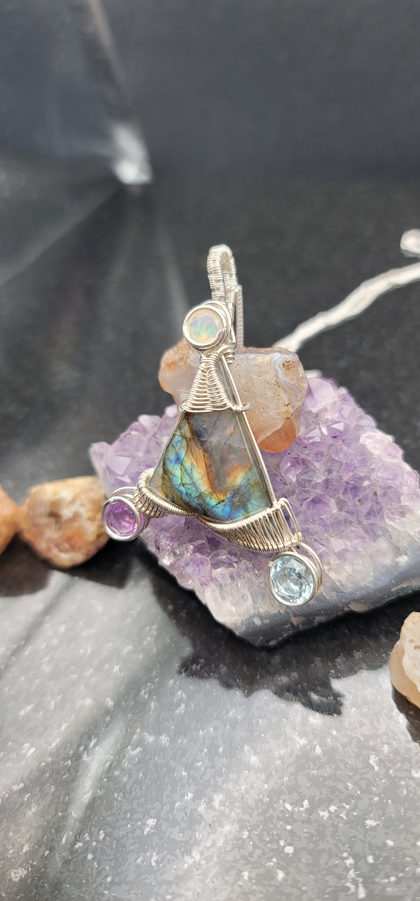 Cadhla (Beautiful) Pendant