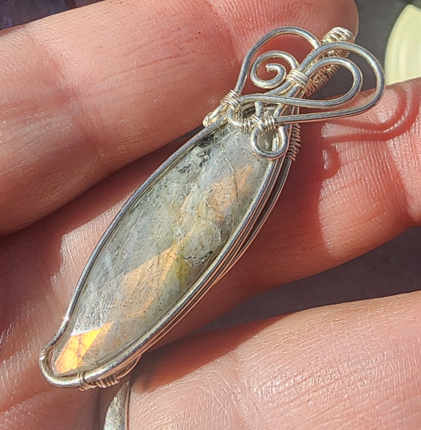 Dormiens Ignis (Sleeping Fire) Pendant