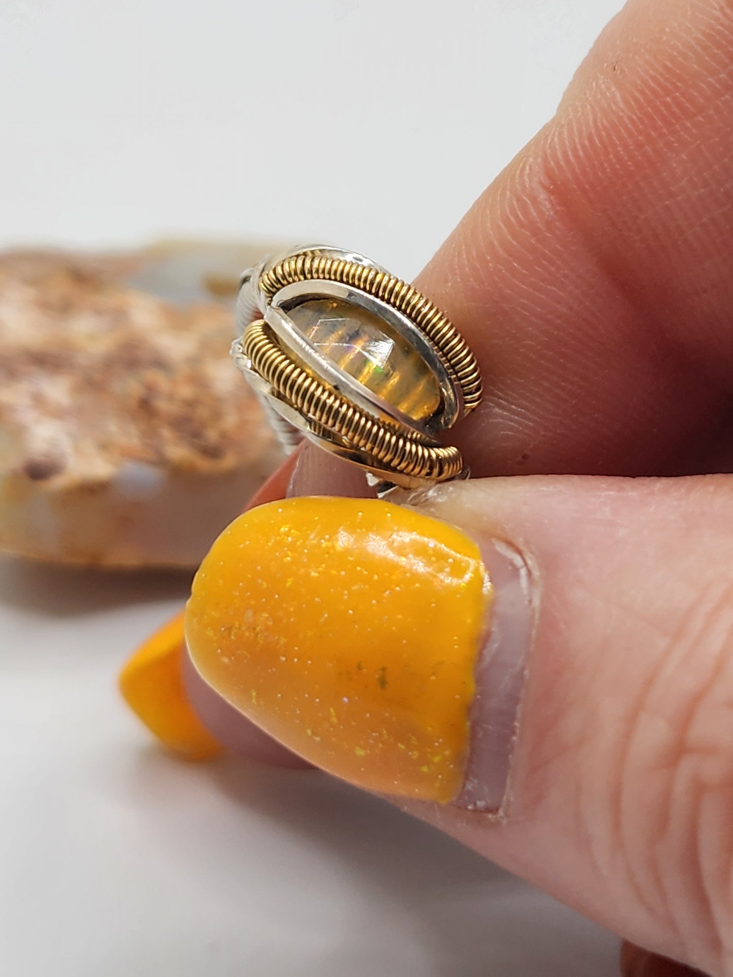 Rosecut Welo Opal Ring