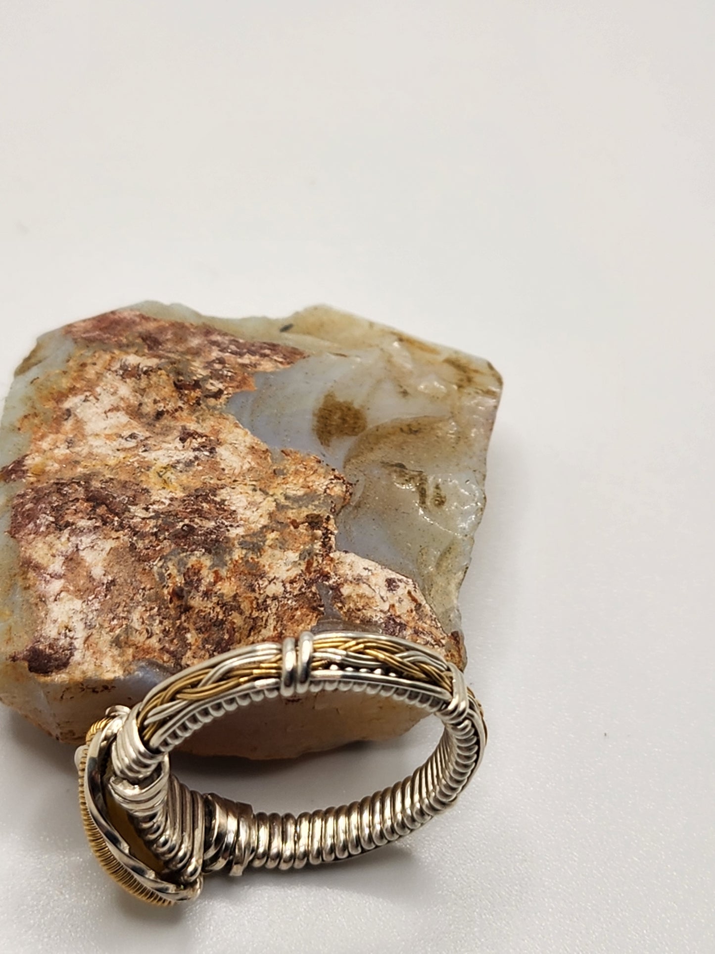 Rosecut Welo Opal Ring