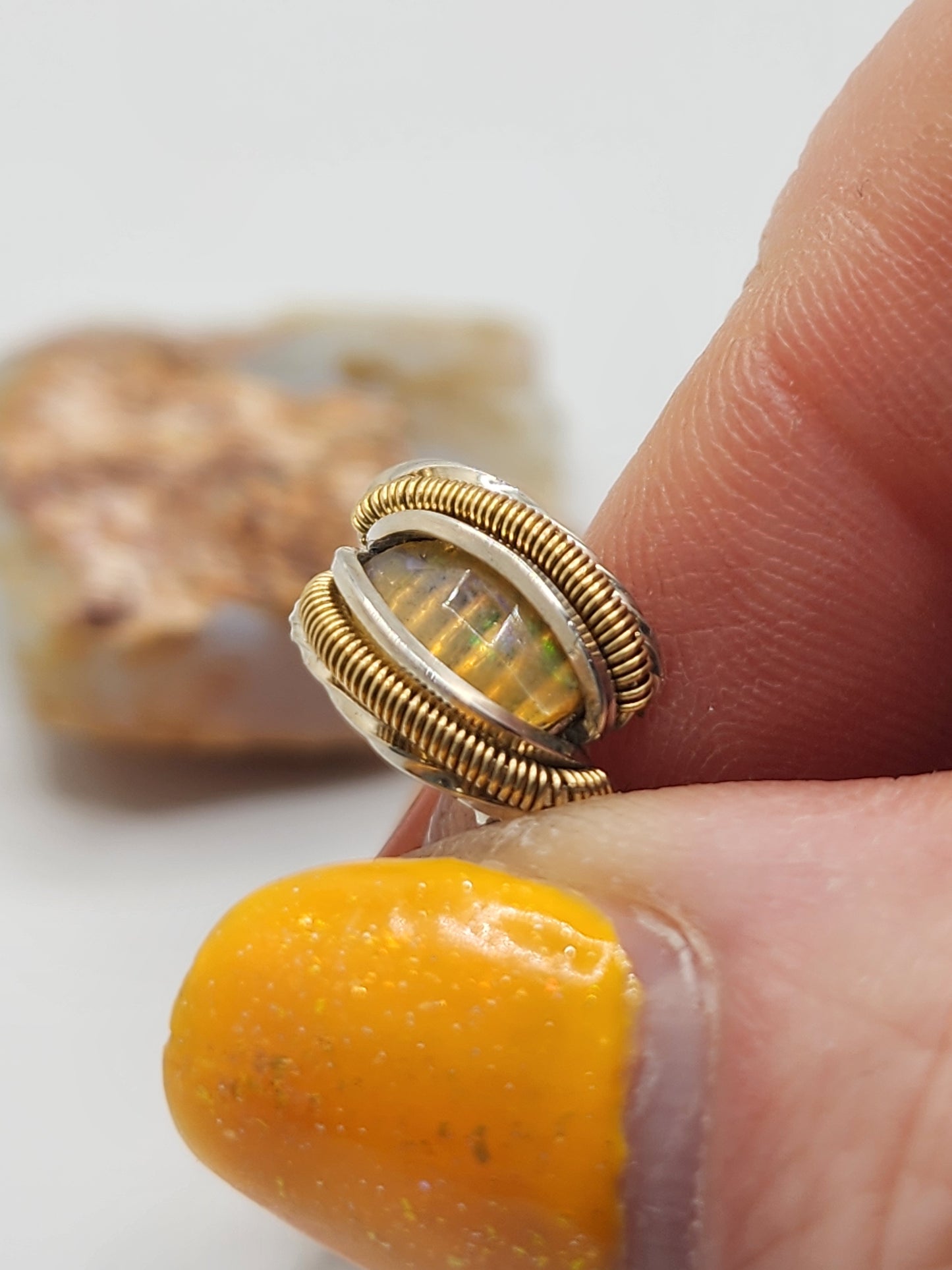 Rosecut Welo Opal Ring